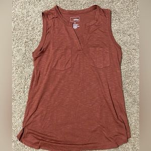 Sonoma sleeveless burnt red shirt, size M
